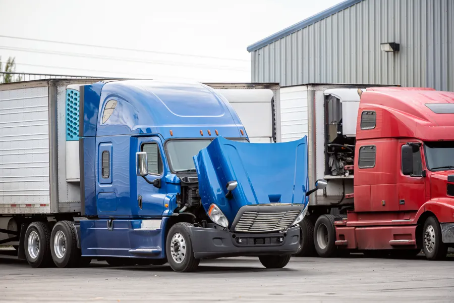 Trailer Door Malfunctions Resolved by Mobile Technicians Batesville, MS